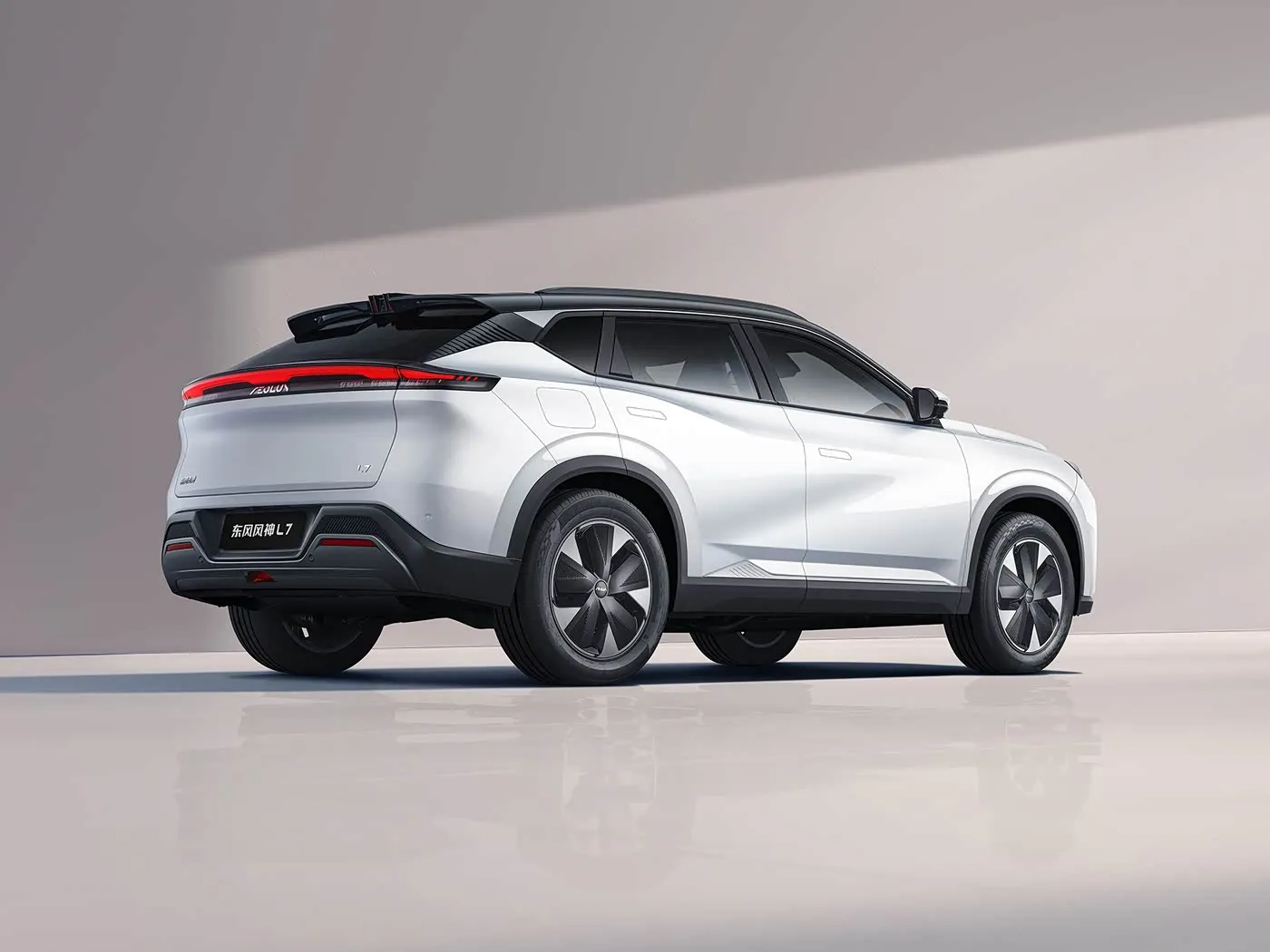 Dongfeng Aeolus L7: SUV EV/PHEV Ghế bọc da cao cấp 5 chỗ ngồi tầm xa Xe năng lượng mới