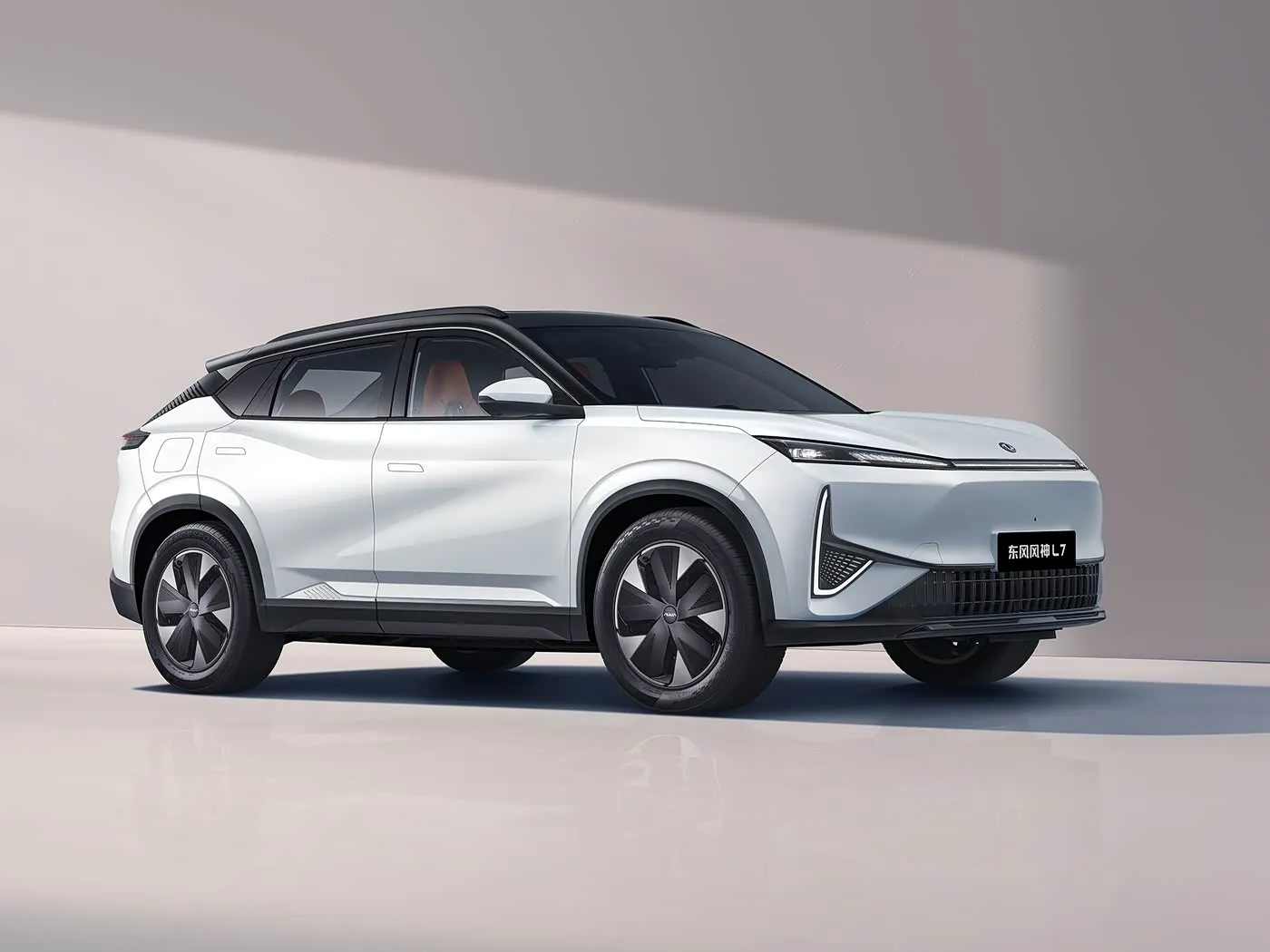 Dongfeng Aeolus L7: SUV EV/PHEV Ghế bọc da cao cấp 5 chỗ ngồi tầm xa Xe năng lượng mới