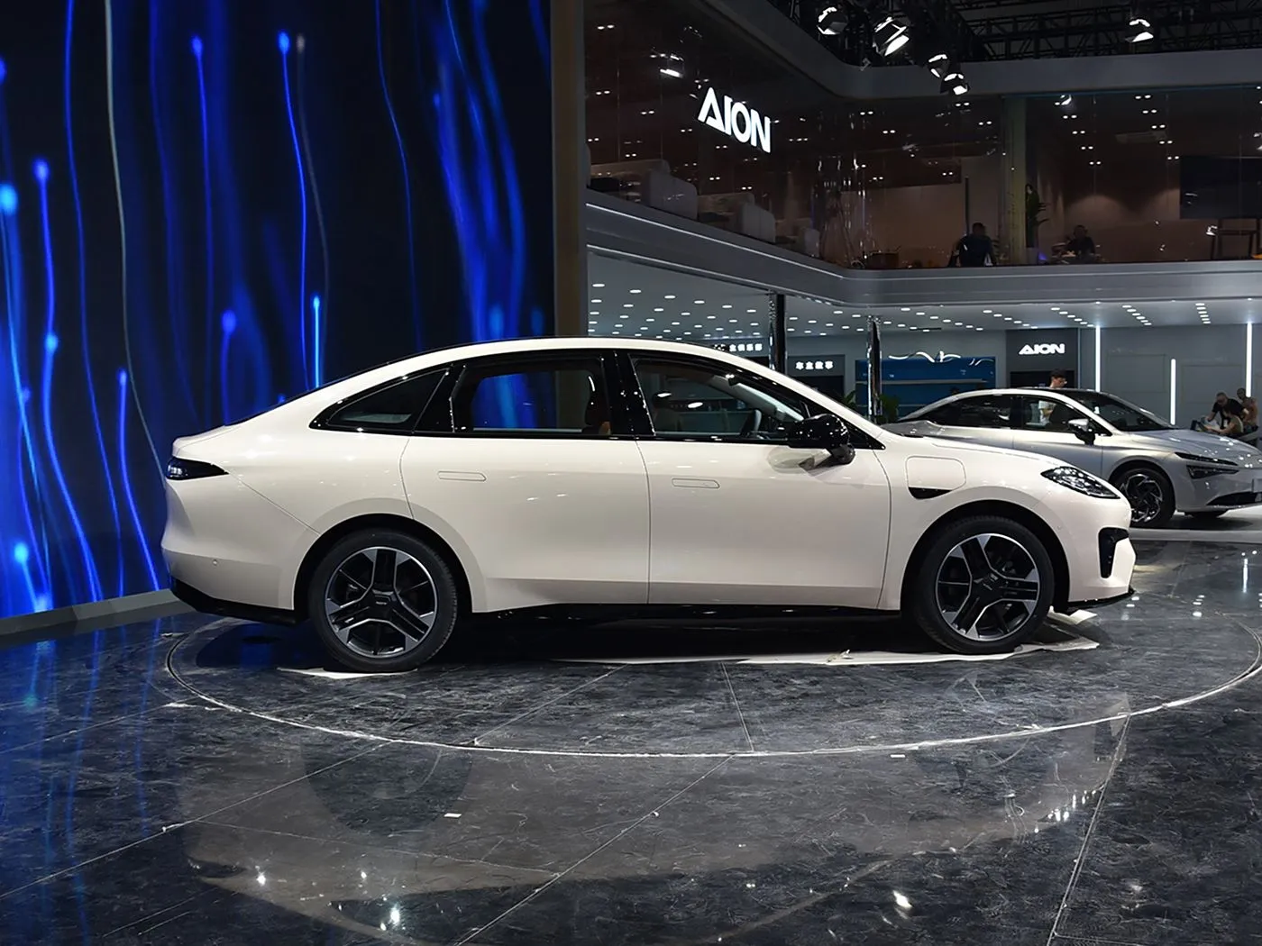 AION RT Xe SUV Điện Tay Lái Bên Trái Tốc Độ Cao EV Hộp Số Tự Động Lai Mini Cấp Sedan Xe Năng Lượng Mới dành cho Người Lớn