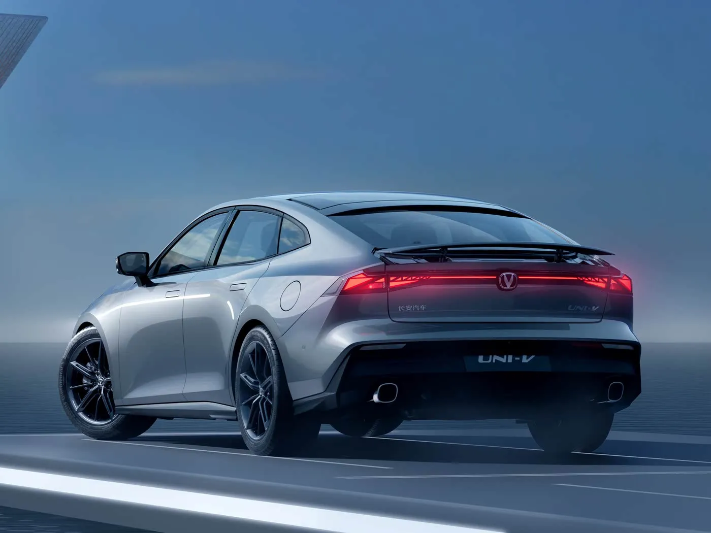 Changan UNI V Sport Edition Sedan tự động Lốp FWD R18 mới Lốp ACC Cruise Euro VI Nội thất bọc da màu tối Tay lái bên trái