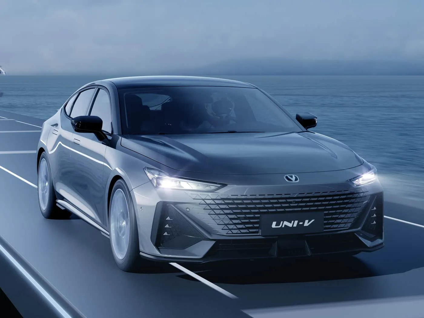 Changan UNI V Sport Edition Sedan tự động Lốp FWD R18 mới Lốp ACC Cruise Euro VI Nội thất bọc da màu tối Tay lái bên trái