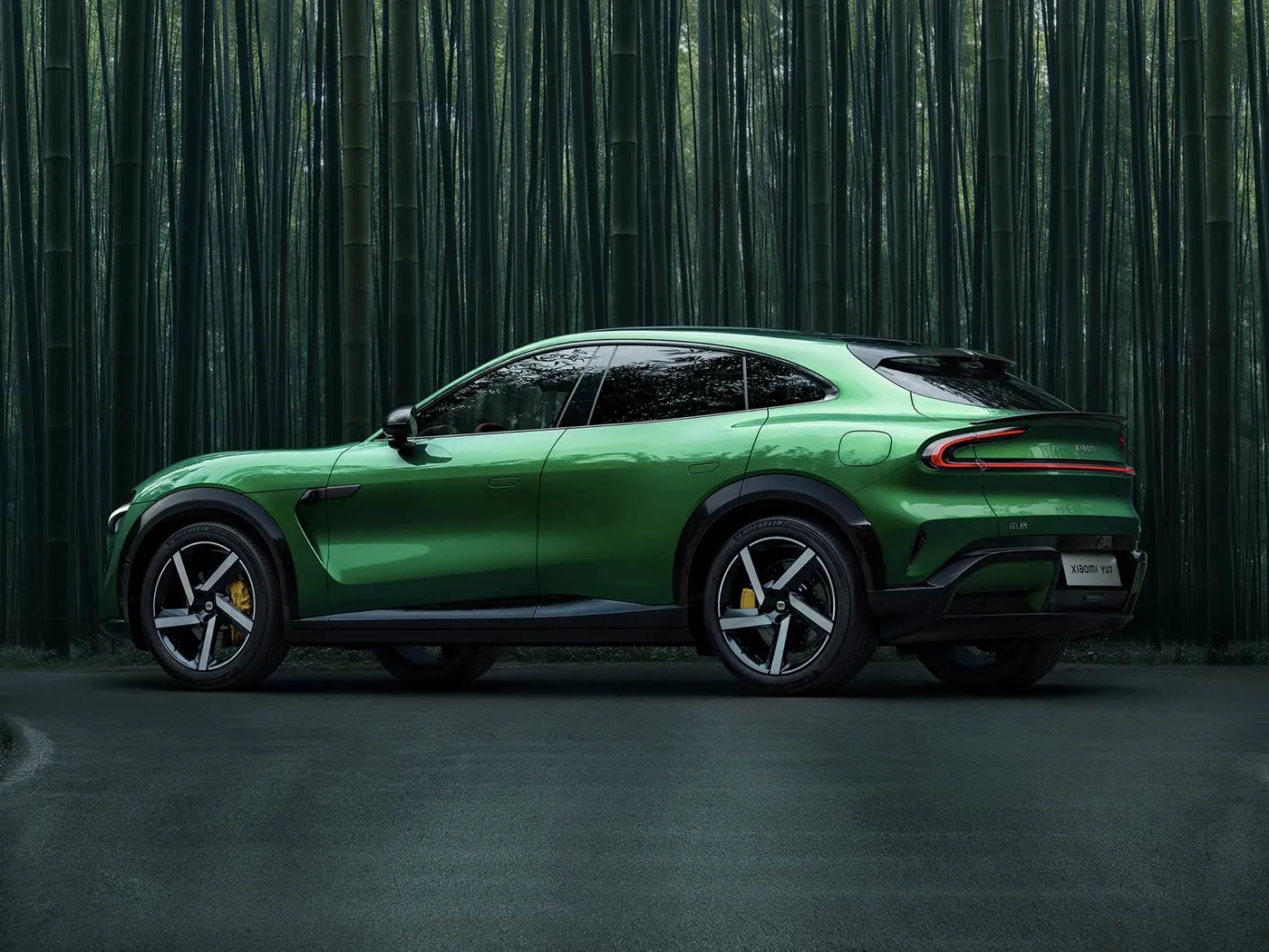 BÁN NÓNG XIAOMI YU7 XE NĂNG LƯỢNG MỚI EV SUV tầm xa Chiều dài cơ sở 5 chỗ Màn hình inch