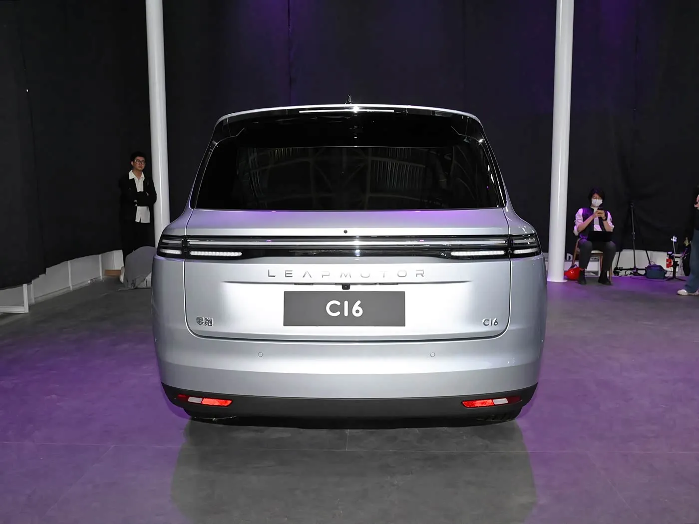 Leapmotor C16 5 Cửa 6 Chỗ EV SUV 4WD Chế Độ Lái Tay Lái Trái Điện & Lai Nhiên Liệu Năng Lượng Mới tự Động