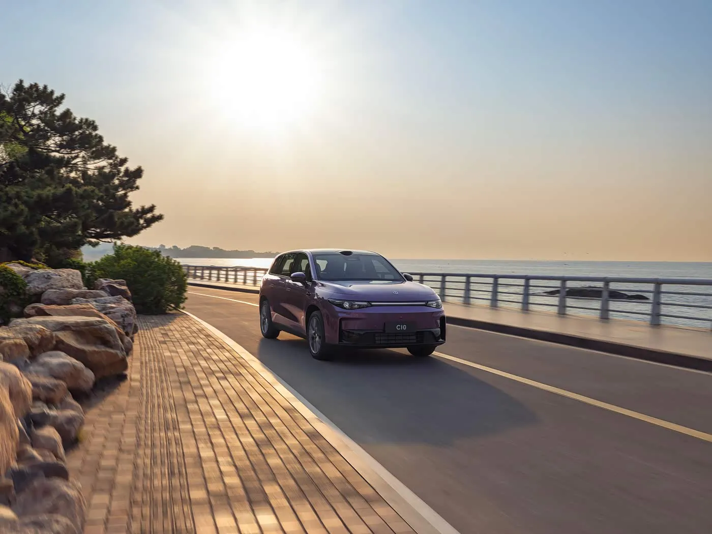 LEAPMOTOR C10 Hybrid Xe SUV điện 4WD tốc độ cao phạm vi 170km Xe năng lượng mới từ Trung Quốc