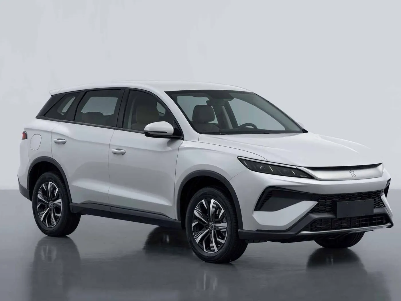 Top 10 mẫu SUV Trung Quốc đáng xem năm 2026: Xe điện thông minh, xe plug-in hybrid và SUV gia đình từ Trung Quốc